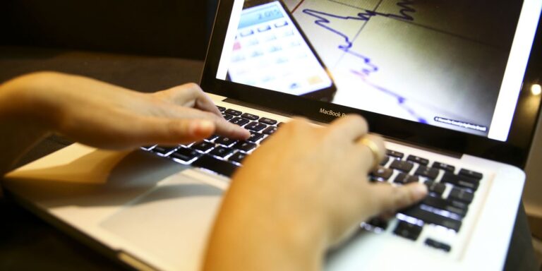 setor-de-servicos-cresce-pela-7a-vez-seguida