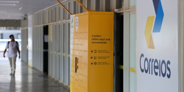Correios estudam abrir capital e fazem empréstimo de R$ 12 bilhões correios-estudam-abrir-capital-e-fazem-emprestimo-de-r$-12-bilhoes