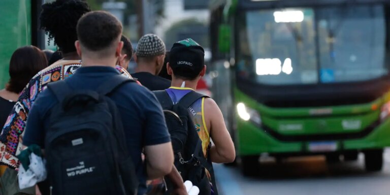 Passagem dos ônibus urbanos do Rio vai subir para R$ 5 no domingo passagem-dos-onibus-urbanos-do-rio-vai-subir-para-r$-5-no-domingo