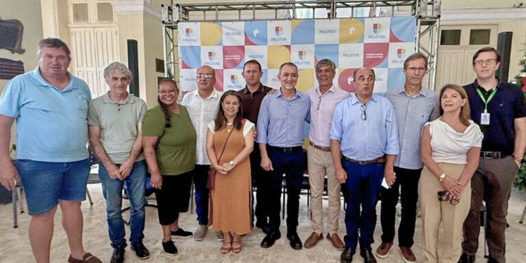 Governo federal compra R$ 4 milhões em suco de pêssego do RS governo-federal-compra-r$-4-milhoes-em-suco-de-pessego-do-rs