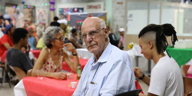 Júlio Lancelotti promove almoço de natal para moradores de rua em SP julio-lancelotti-promove-almoco-de-natal-para-moradores-de-rua-em-sp