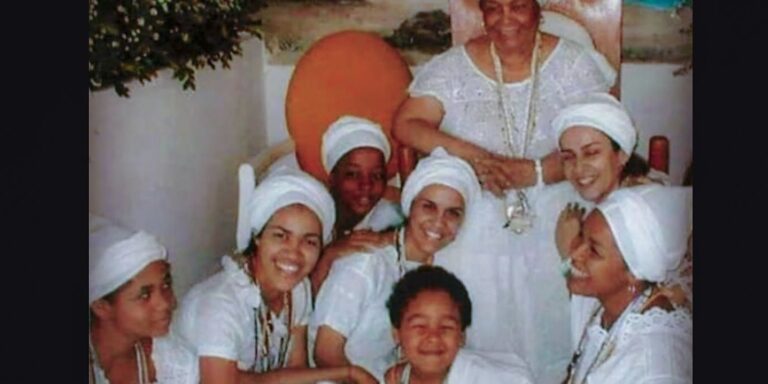 Lula lamenta morte de Mãe Carmen: “liderou terreiro com muito amor” lula-lamenta-morte-de-mae-carmen:-“liderou-terreiro-com-muito-amor”