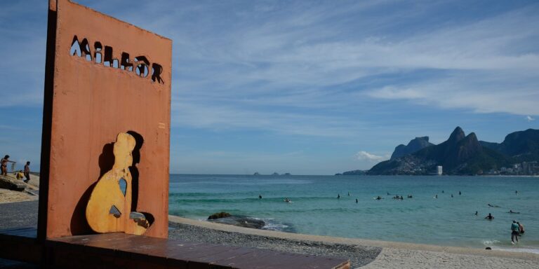 prefeitura-do-rio-inicia-operacao-de-ordenamento-na-regiao-do-arpoador