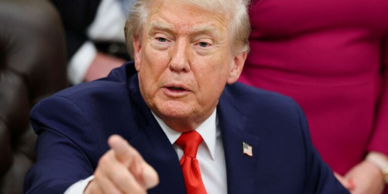 Trump ameaça com tarifas quem não apoiar a compra da Groenlândia trump-ameaca-com-tarifas-quem-nao-apoiar-a-compra-da-groenlandia