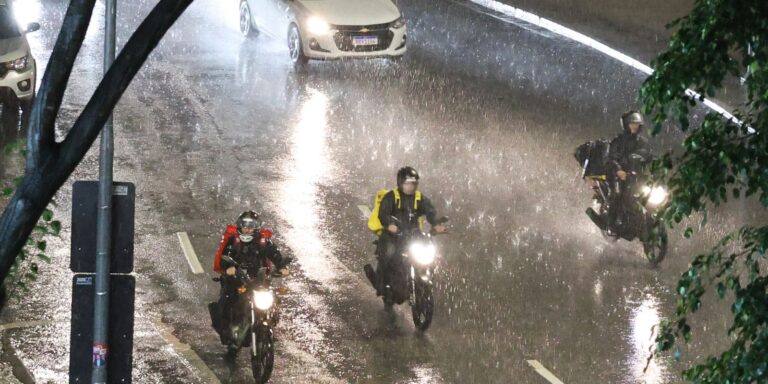 Estado de SP tem mais uma morte por causa da chuva; total chega a 11 estado-de-sp-tem-mais-uma-morte-por-causa-da-chuva;-total-chega-a-11