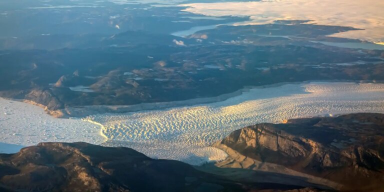 Trump quer tarifar países europeus contrários à compra da Groenlândia trump-quer-tarifar-paises-europeus-contrarios-a-compra-da-groenlandia