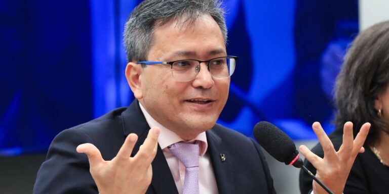 Receita prevê arrecadar R$ 200 bi com modelo de cobrança amigável receita-preve-arrecadar-r$-200-bi-com-modelo-de-cobranca-amigavel