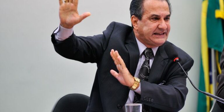 Malafaia pede rejeição de denúncia sobre ofensa ao comando do Exército malafaia-pede-rejeicao-de-denuncia-sobre-ofensa-ao-comando-do-exercito