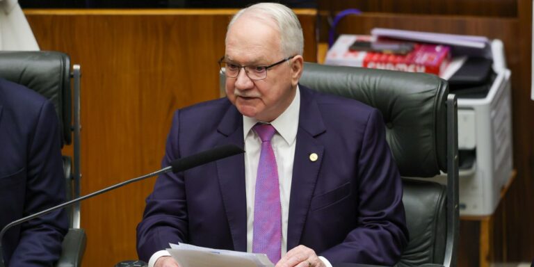 fachin-discursa-no-congresso-e-defende-independencia-dos-poderes