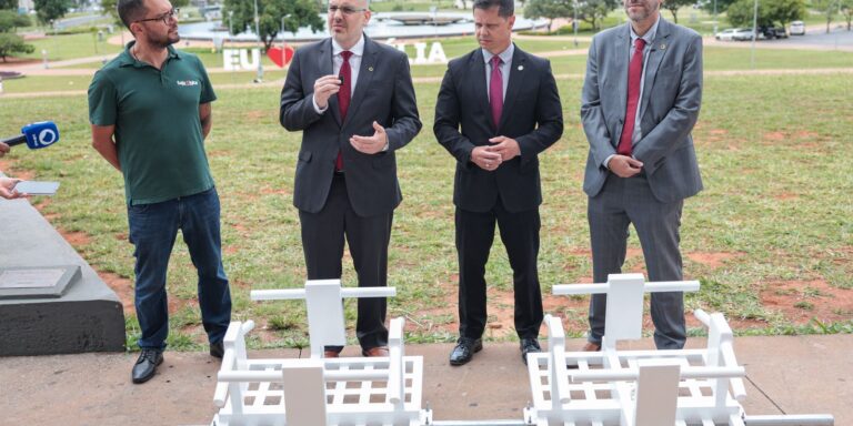 Antena de testes da TV 3.0 é instalada na Torre de TV, em Brasília antena-de-testes-da-tv-3.0-e-instalada-na-torre-de-tv,-em-brasilia
